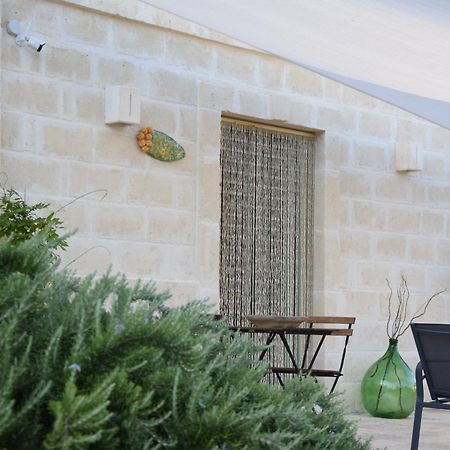 לינה וארוחת בוקר פאסאנו I Trulli Del Tupparello מראה חיצוני תמונה