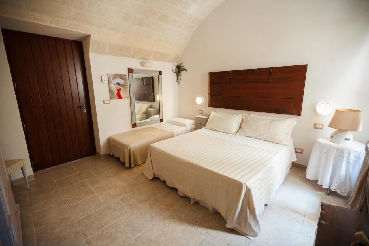 לינה וארוחת בוקר פאסאנו I Trulli Del Tupparello מראה חיצוני תמונה