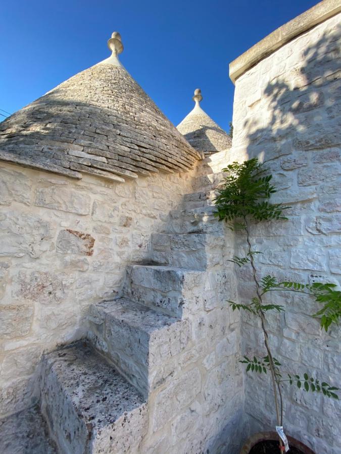 לינה וארוחת בוקר פאסאנו I Trulli Del Tupparello מראה חיצוני תמונה