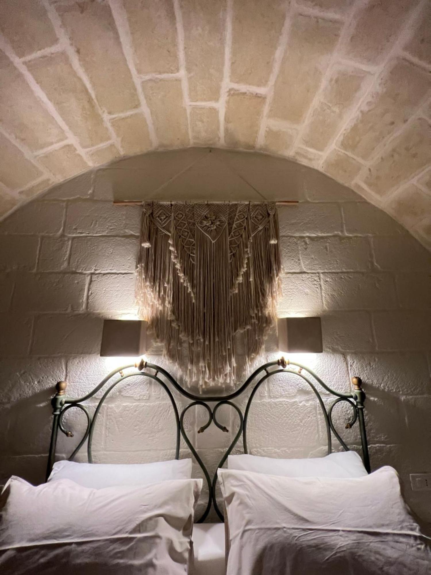 לינה וארוחת בוקר פאסאנו I Trulli Del Tupparello מראה חיצוני תמונה