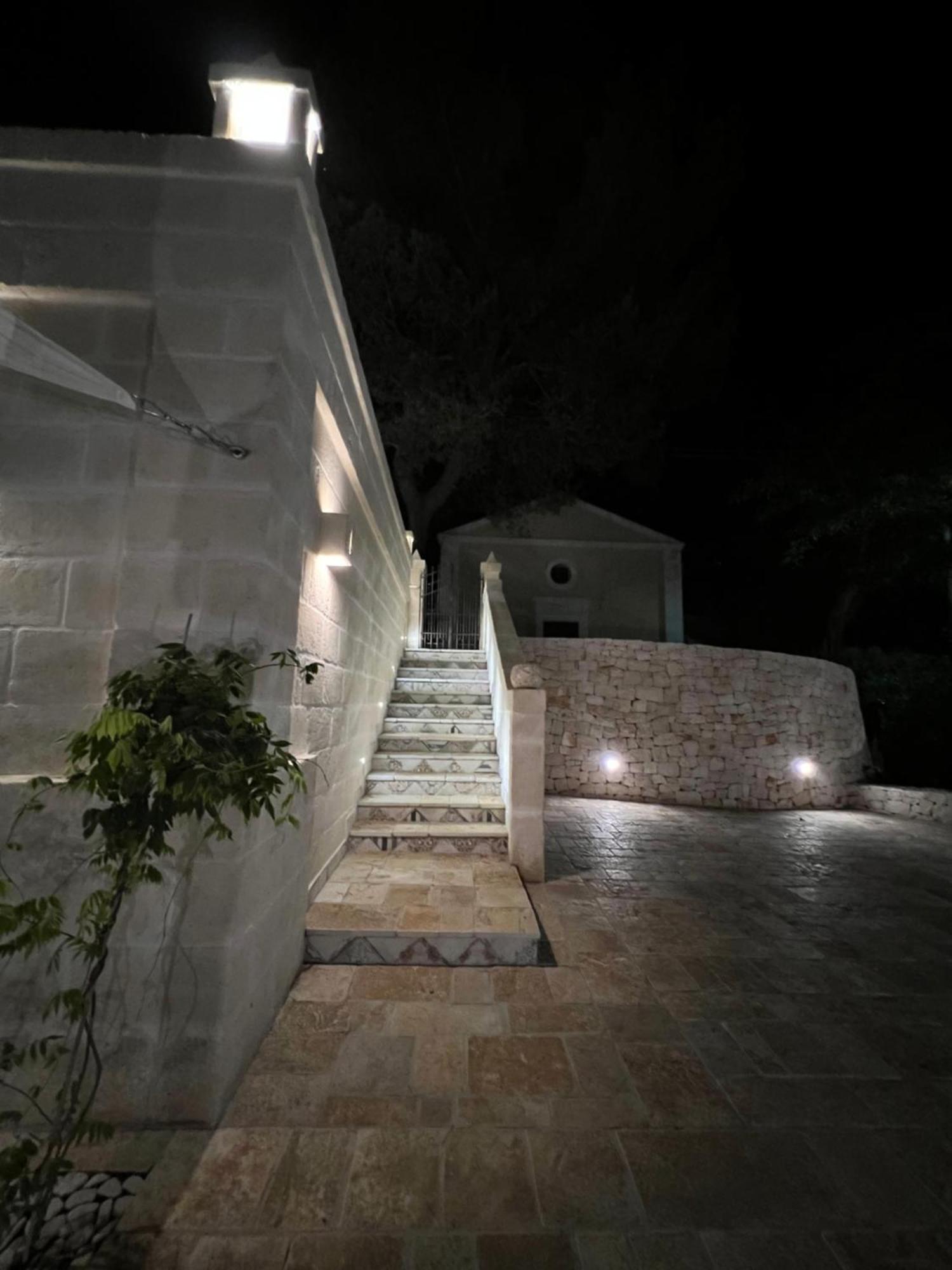 לינה וארוחת בוקר פאסאנו I Trulli Del Tupparello מראה חיצוני תמונה